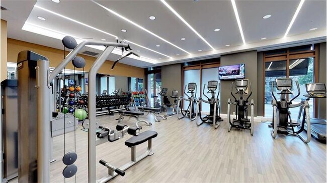 Building Photo - 102 Colorado St