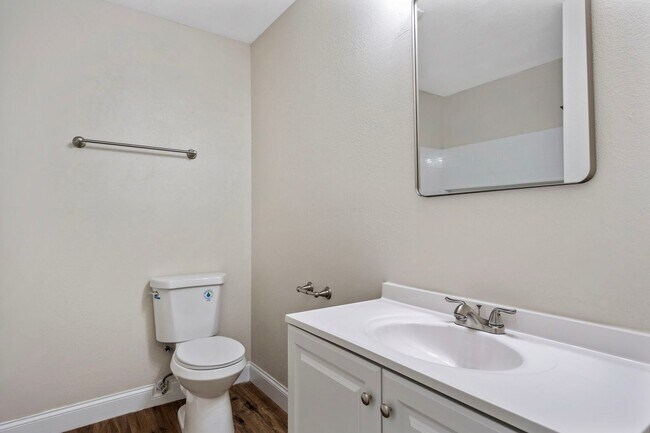 Building Photo - 3334 Gundy Dr