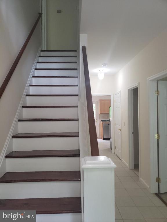 Building Photo - 25715 Southwell Ln