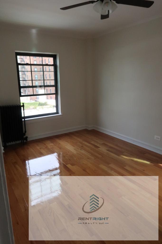 Building Photo - 426 W Briar Pl