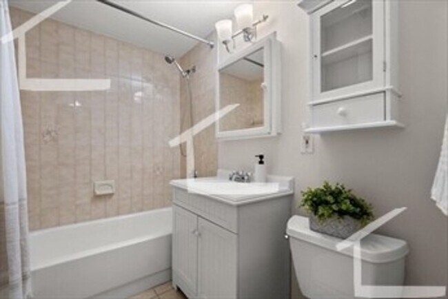 Building Photo - Coolidge Corner Location, High-End Finishe...