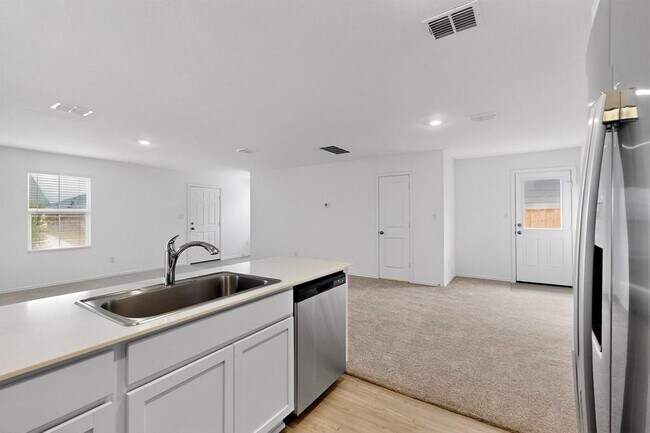 Building Photo - 178 Sormonne Lp