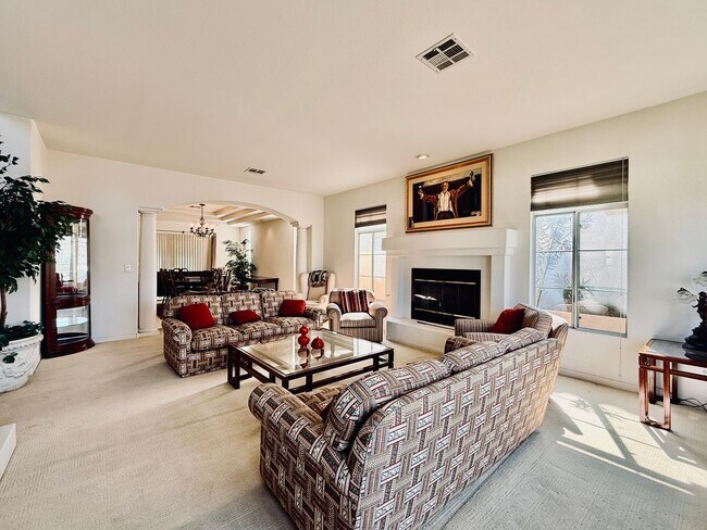 Building Photo - Partially furnished-Lovely 5 bedroom, 3 bath home in Legacy Master Series Community! $500 off fir...