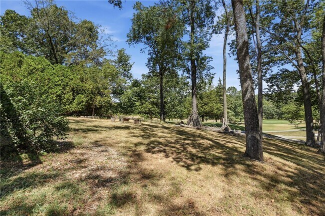Building Photo - 6 Nottingham Cir