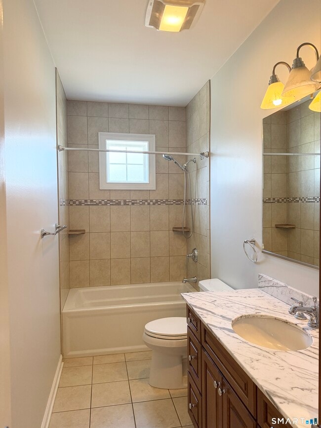 Building Photo - 103 Pond Hill Rd