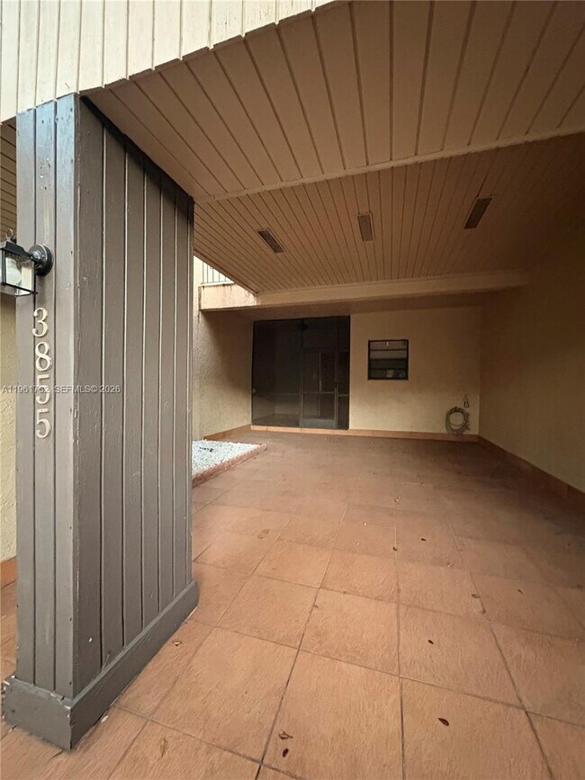 Building Photo - 3855 Estepona Ave