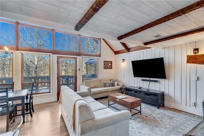 Building Photo - 3 Berkshire Ln