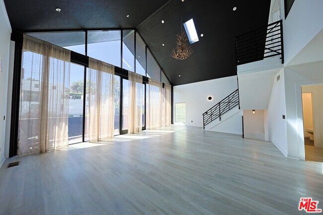 Building Photo - 2230 Glendale Blvd