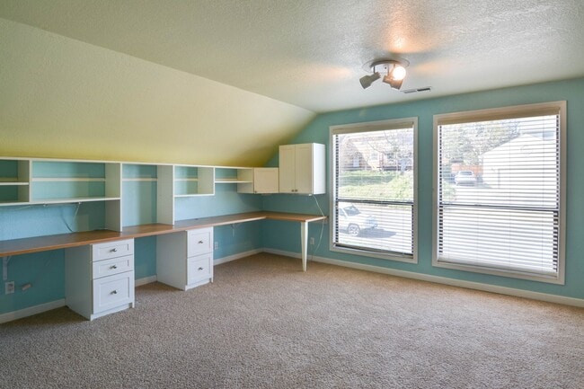 Building Photo - Incredible Peaceful View of the Valley 3 bed 2.5 bath 3 Car Garage