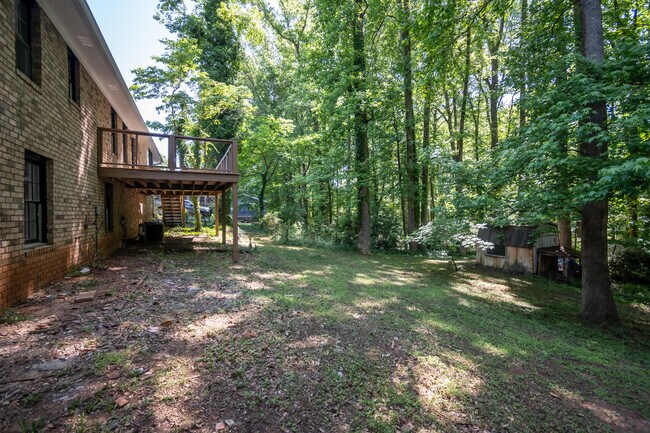 Building Photo - 1051 Crooked Creek Rd