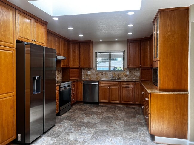 Building Photo - Updated Remodeled Single-Story San Jose Home | 4 Bed, 2 Bath | Blossom Valley