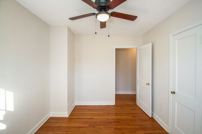 Building Photo - VOUCHERS ACCEPTED!! Renovated 3BR/1BA home...