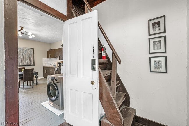 Building Photo - 1009 Kenilworth Ave