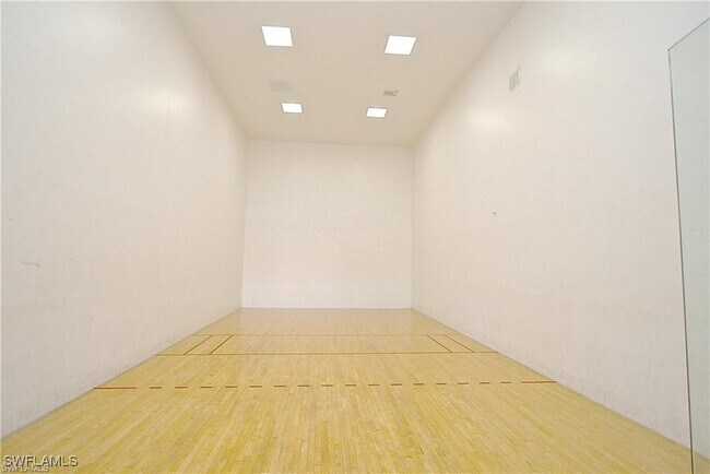 Building Photo - 7935 Preserve Cir