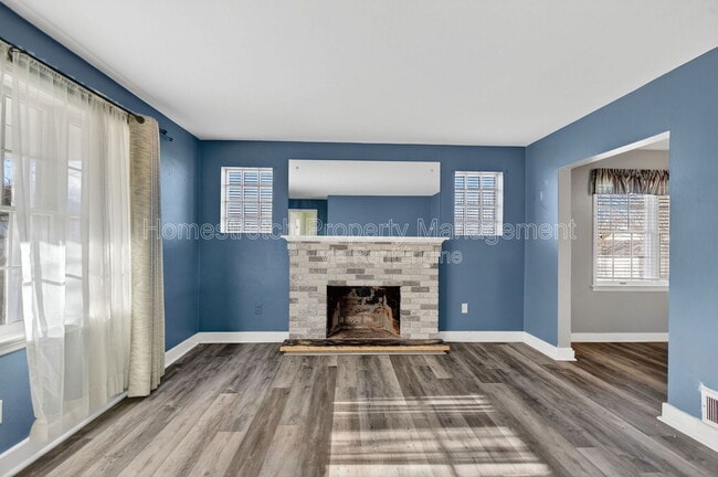 Building Photo - 1255 St Antoine St