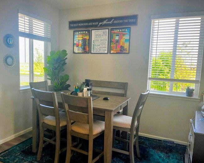 Building Photo - 23613 E 5th Dr