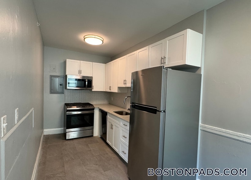 Building Photo - 233 Lafayette St