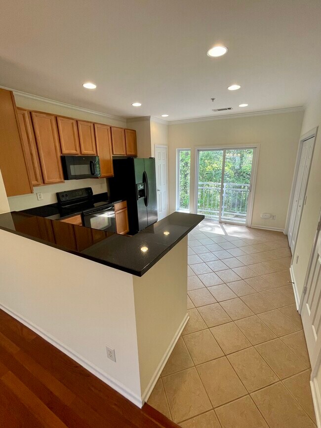 Building Photo - 3817 Picasso Ct