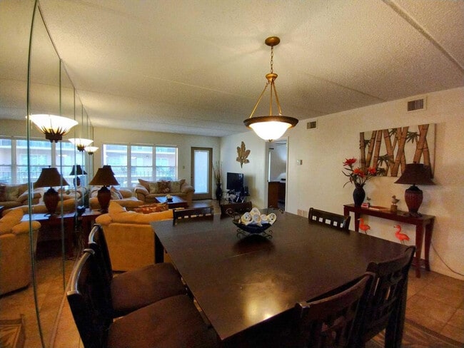 Building Photo - 2401 Gulf Blvd