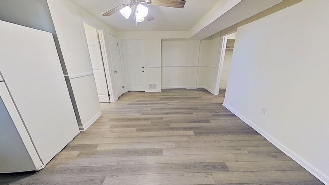 Building Photo - Basement Apartment