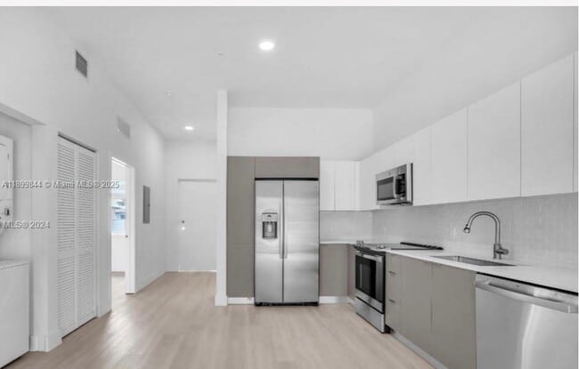 Primary Photo - 110 Foster Rd