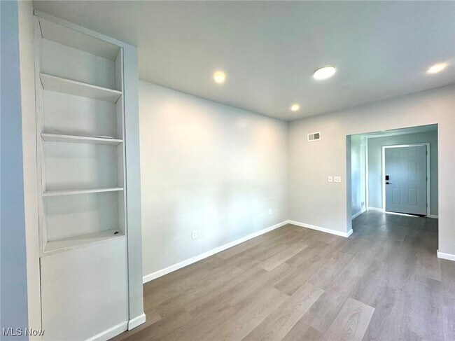 Building Photo - 11001 Ashbury Ave