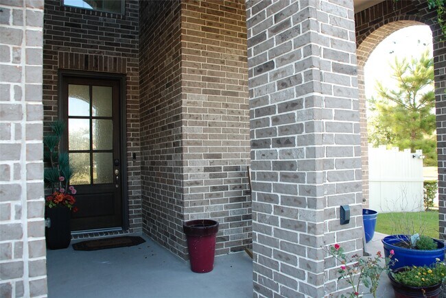 Building Photo - 17506 White Baneberry Dr