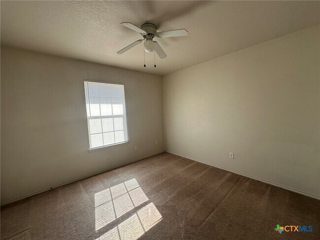 Building Photo - 1620 Inca Dr