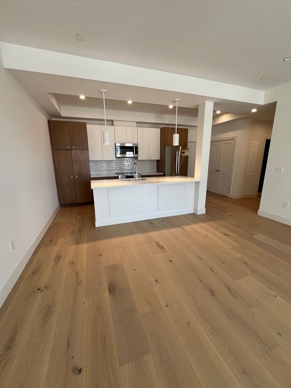 Building Photo - 105 Sea St