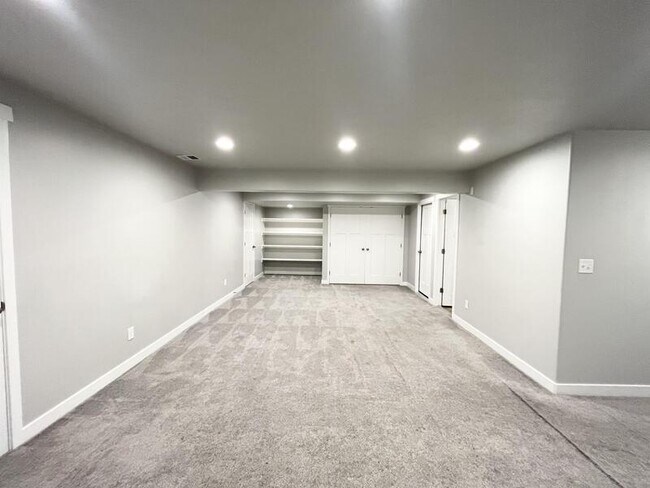Building Photo - 621 Koins Way