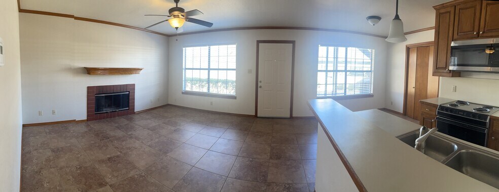Building Photo - 113 Wildwood Ct