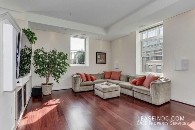 Building Photo - 2425 L St NW