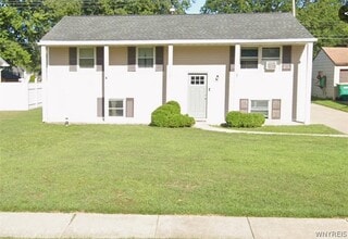 Building Photo - 3365 McKinley Pkwy