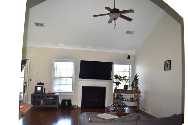 Building Photo - 2190 Harborview Dr
