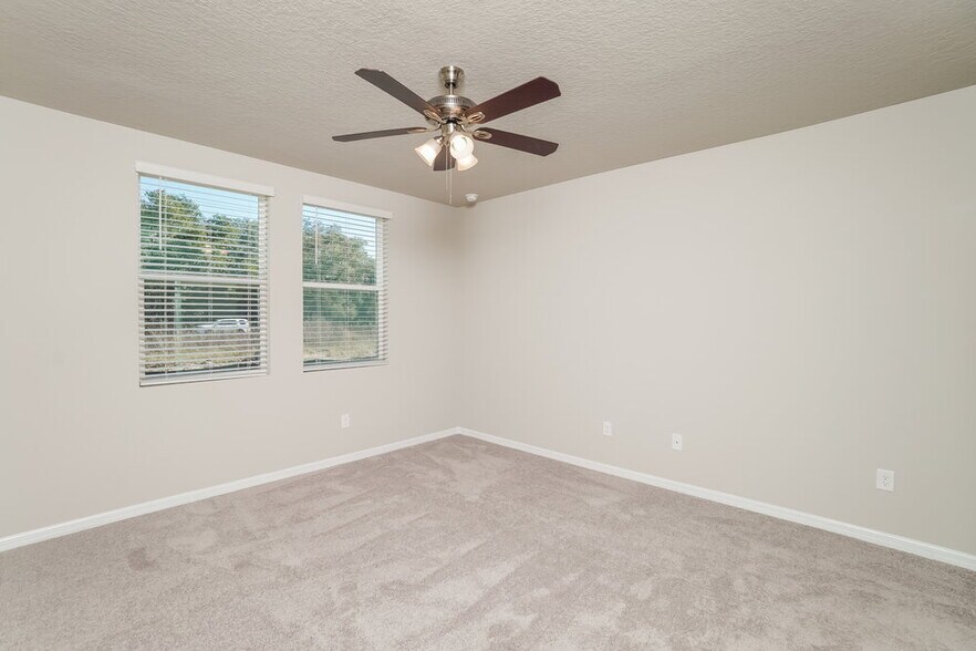 Building Photo - 38899 Harlow Rose Dr