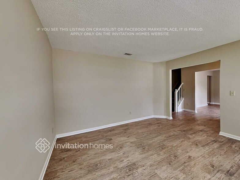 Building Photo - 1411 Chelsea Downs Ln NE