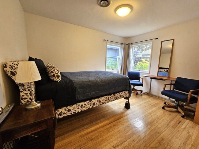 Building Photo - Charming 3 Bedroom Home in Southgate Neigh...