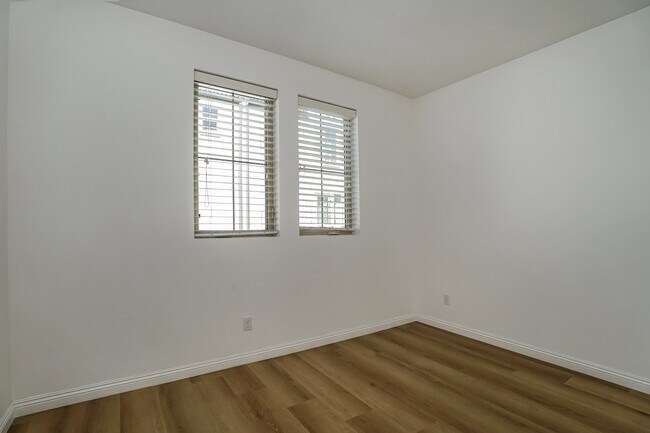 Building Photo - 7235 Cedar Rd