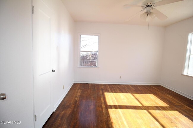 Building Photo - 3200 Richmond Ave