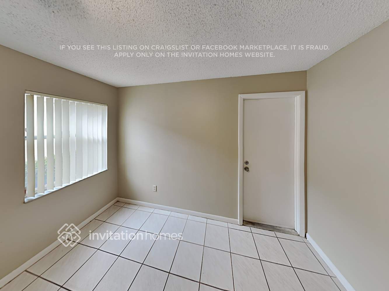 Building Photo - 9912 NW 9th Ct