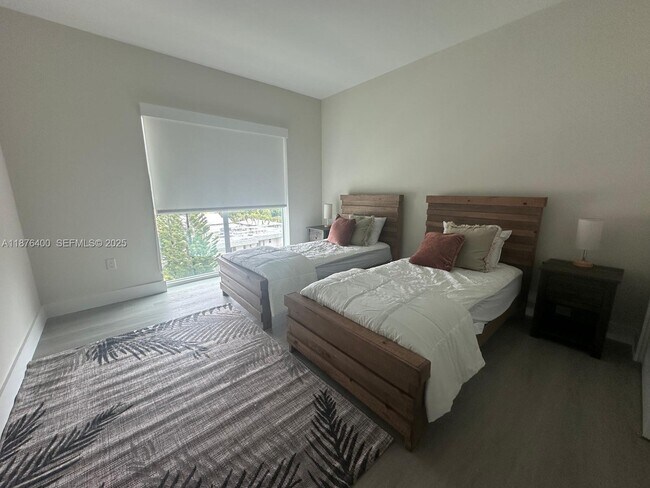 Building Photo - 1938 Jackson St