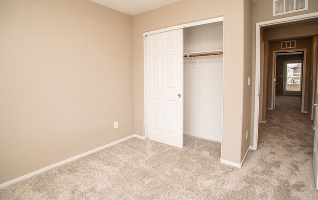 Building Photo - COMING SOON!! GorgeousTownhome in Summerlin