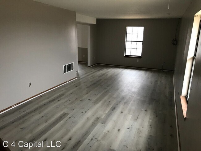 Building Photo - 1720 Amelia St