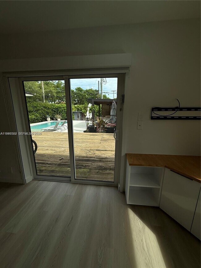 Building Photo - 675 NE 93rd St