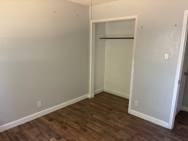 Building Photo - Beautiful 4BR 2BA Home w/ Fenced Yard + Garage Parking in Converse