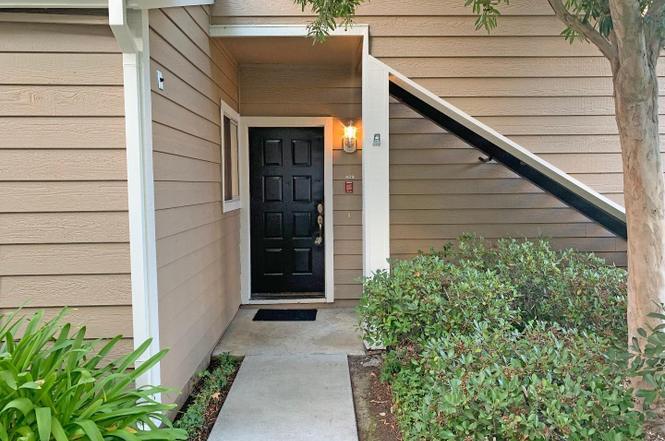 Front Door - 929 Lake Tahoe Ct