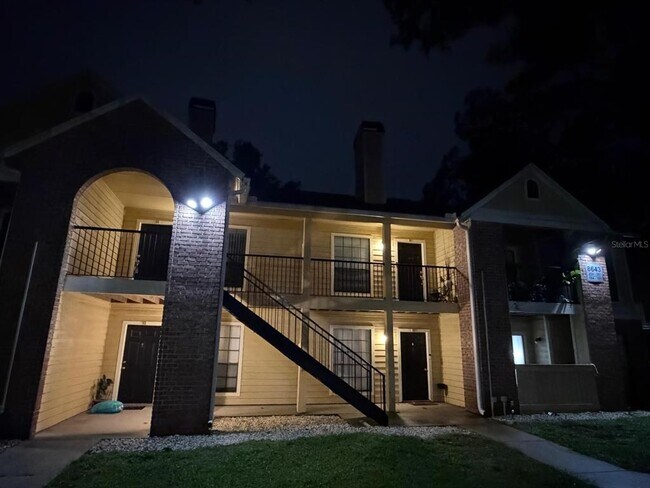 Building Photo - 8643 Mallard Reserve Dr