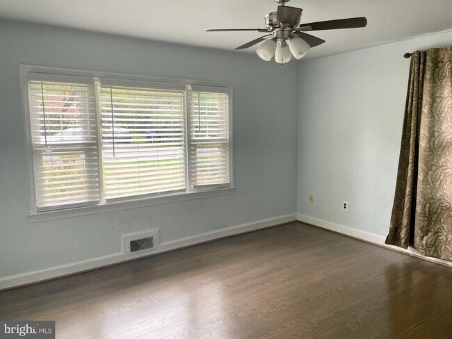 Building Photo - 6616 Kirby Ct