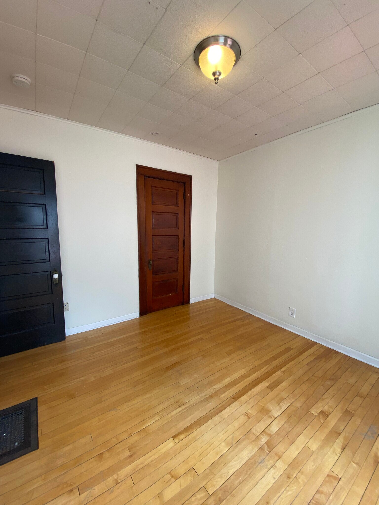 Building Photo - 24 N Butler St