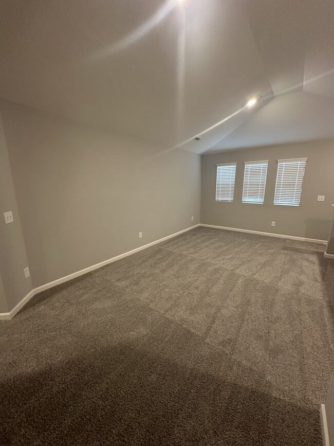 Building Photo - 5806 Bear Trl